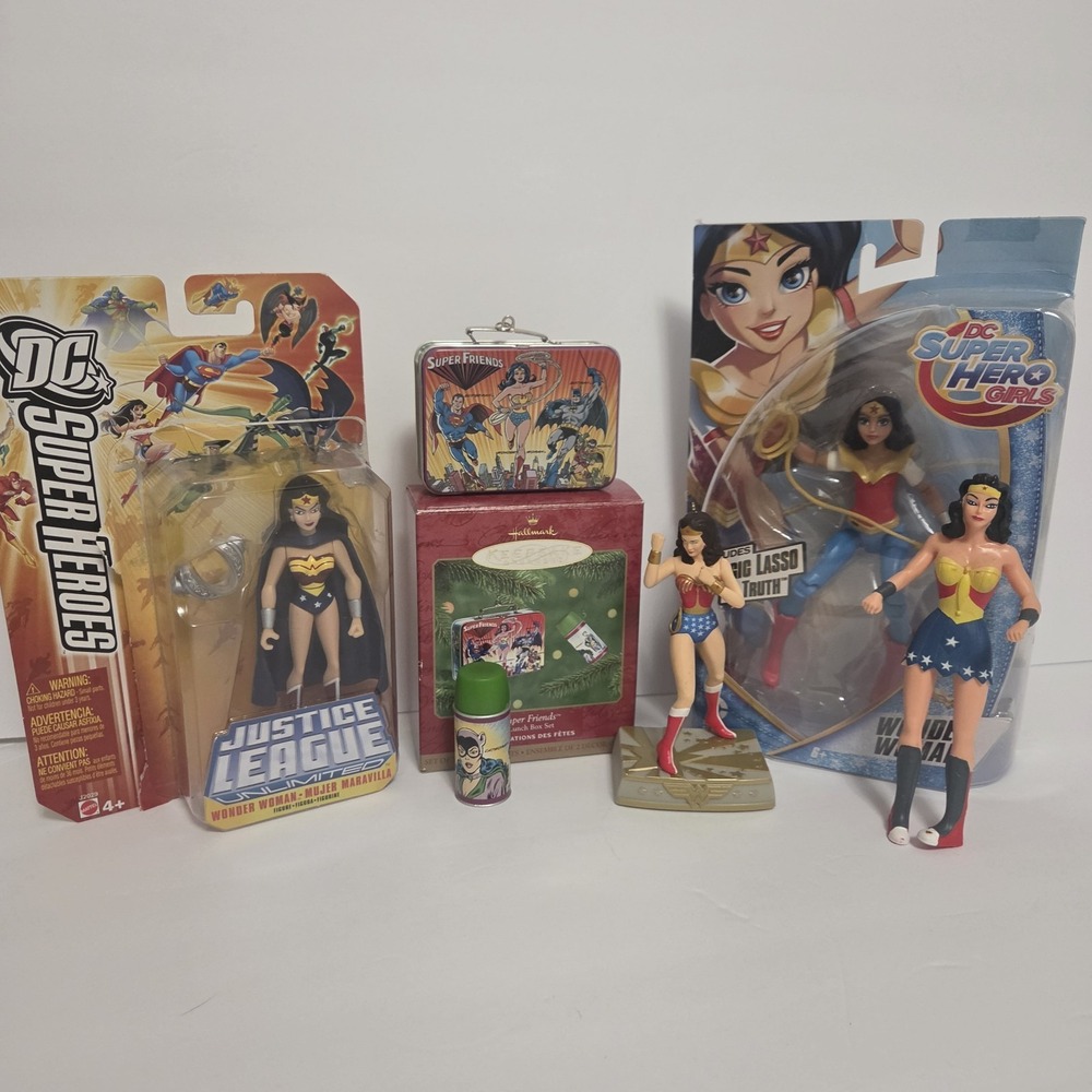 DC Super Heros Girls Wonder Woman Boxed Action Figure Bundle Plus Ornaments